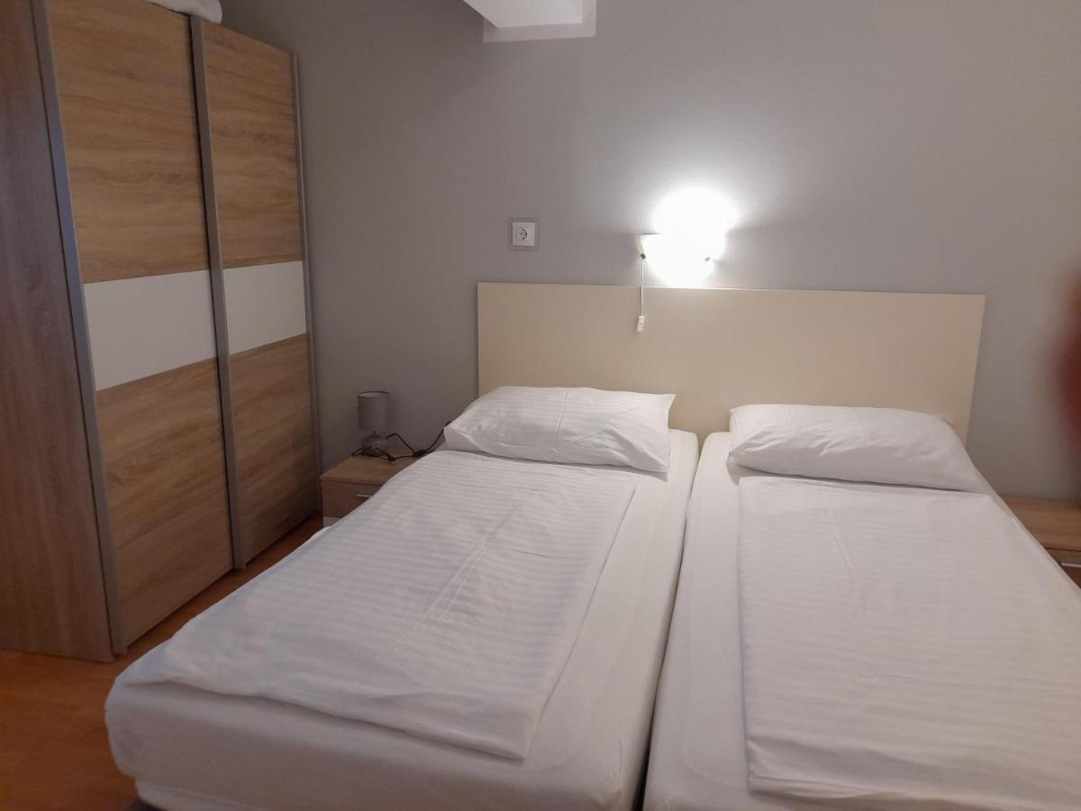 Apartments Dragica Poreč Exteriör bild
