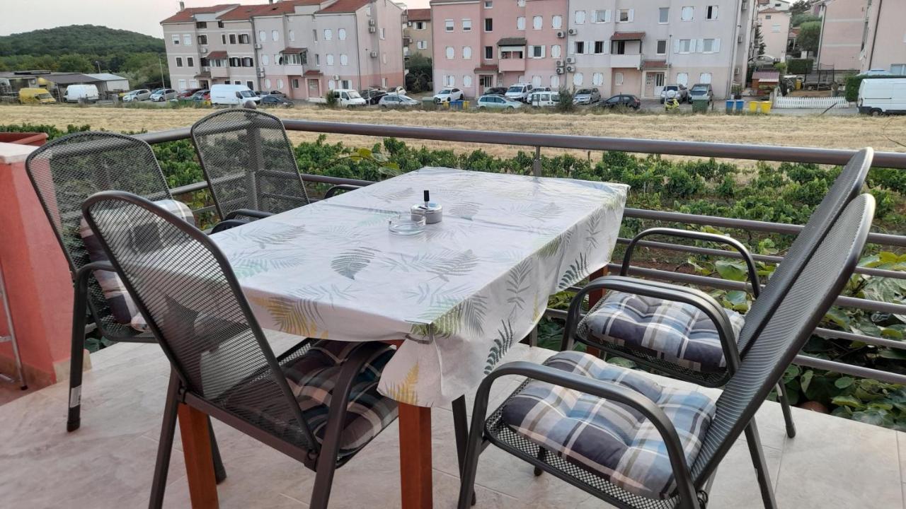 Apartments Dragica Poreč Exteriör bild