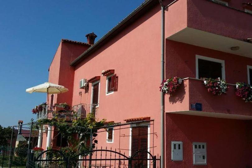 Apartments Dragica Poreč Exteriör bild