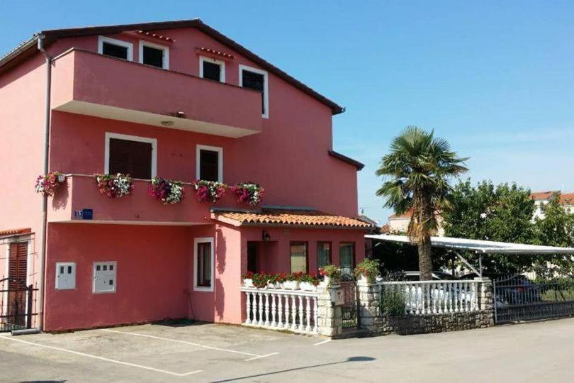 Apartments Dragica Poreč Exteriör bild