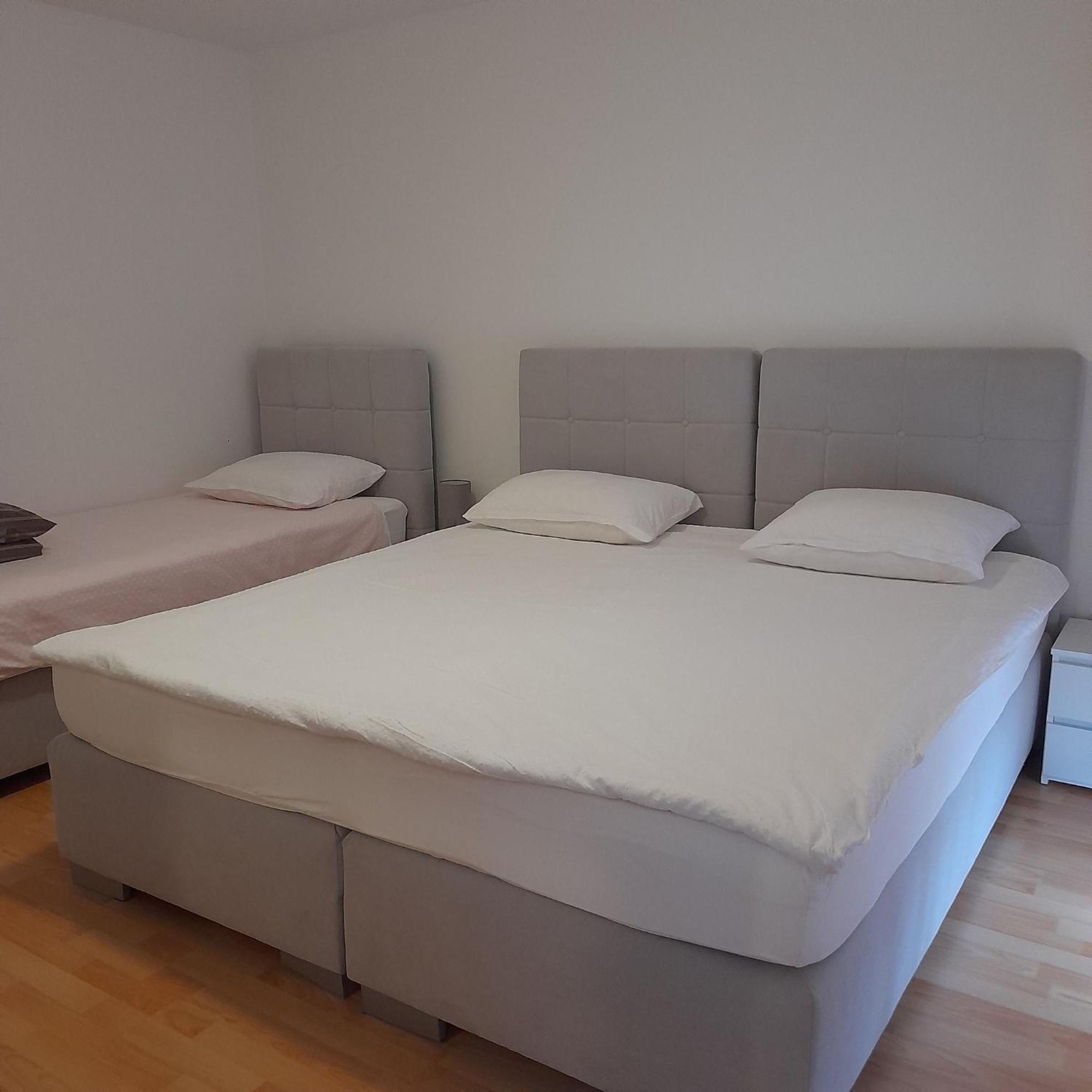 Apartments Dragica Poreč Exteriör bild